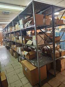 lot 123070 image: Industrial Shelving