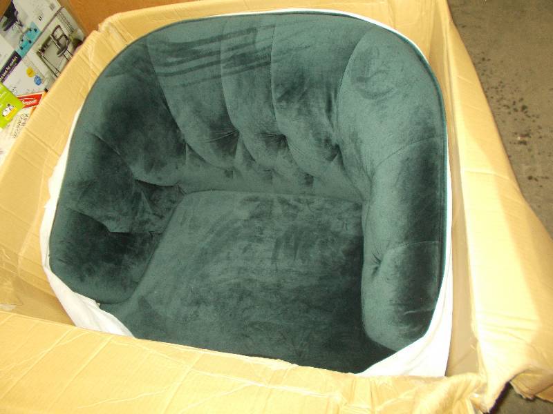 lot 1655 image: Sofa Chair Green