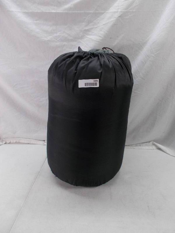 lot 1682 image: Ozark Trail Sleeping Bag