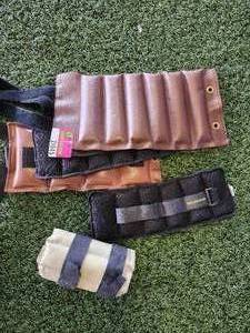 lot 21045 image: Ankle Weights, Varying Sizes