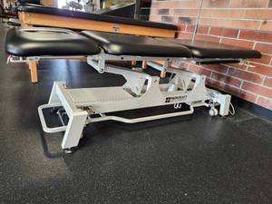 lot 21080 image: Medcraft Electric Medical Examination Table Model 21080