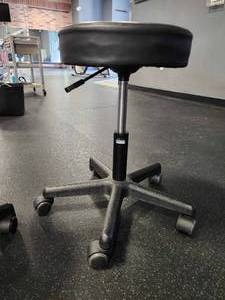 lot 21091 image: Adjustable Rolling Stool with Black Vinyl Seat