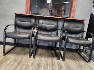 lot 21130 image: Black Leather Guest Chairs with Metal Frame - Set of 3