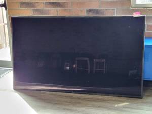 lot 21095 image: Samsung 75-inch Smart TV UN75MU6300F LED 4K UHD Television