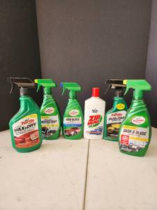 lot 307 image: Turtle Wax Car Care Auto Detailing Set