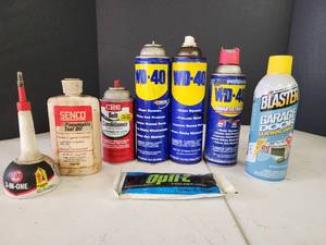 lot 318 image: Automotive Lubricants- WD-40, Senco, CRC, Blaster