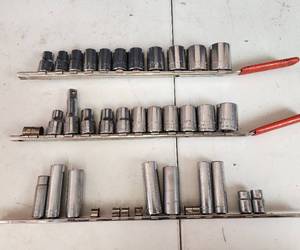 lot 337 image: Socket Holders with 12 Sockets
