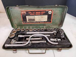 lot 339 image: Buffalo 25-Piece 12 Square Drive Socket Wrench Set No. 1225