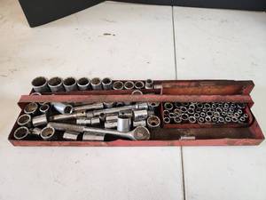 lot 340 image: Assorted Size Sockets and Driver