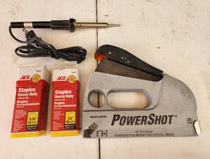 lot 391 image: Powershot 5700M Heavy Duty Staple Gun with ACE Staples and Soldering Iron