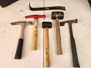 lot 399 image: Assorted Hammers and Pry Bar Tool