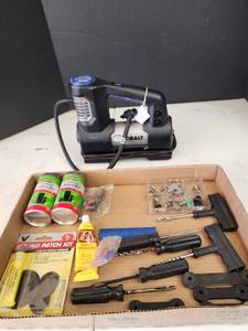 lot 401 image: Kobalt KL120D Portable Air Compressor with Tire Repair Supplies