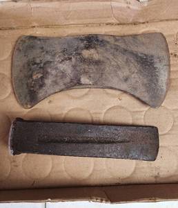lot 421 image: Antique Double Bit Axe Head and Spliter