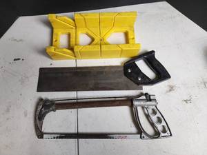 lot 425 image: Hand Saw Set with Miter Box - 12 inch Backsaw