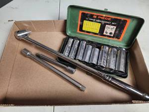 lot 429 image: Drive Deep Socket Set with Extensions and Ratchet
