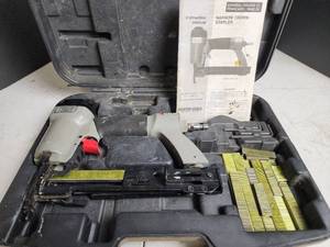 lot 457 image: Porter-Cable NS100A Narrow Crown Stapler with Case and Manual