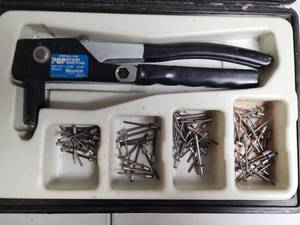 lot 461 image: Bostik POP Brand Rivet Tool Kit with Assorted Rivets 18-316 inch