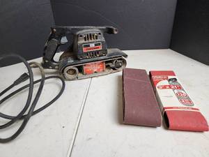 lot 466 image: Craftsman 3-Inch Belt Sander Model 315.11720 with Sanding Belts - Powers On