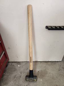 lot 482 image: Collins Axe 8 lb Sledge Hammer M-D-8H-C