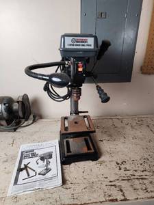 lot 501 image: Central Machinery 5 Speed Bench Drill Press with Work Light Model 60238 (Powers On)