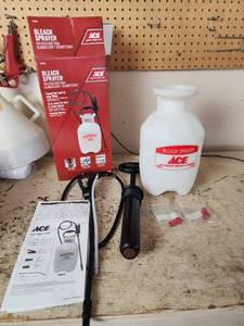 lot 512 image: ACE 1-Gallon Bleach Sprayer Model 20079