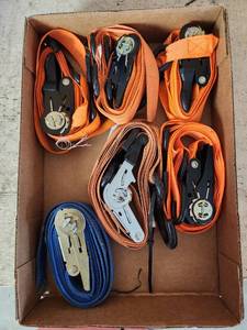 lot 515 image: Heavy Duty Ratchet Straps Cargo Tie Downs - Lot of 6