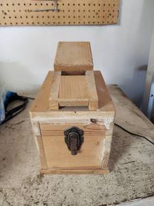 lot 523 image: Handcrafted Pine Shoe Shine Box with Metal Latch