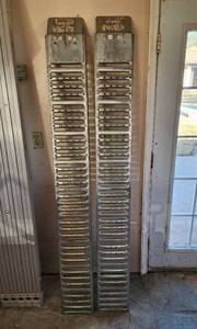 lot 529 image: Aluminum Loading Ramps - Heavy Duty- 1000lbs per ramp