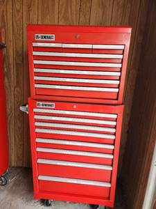 lot 14 image: US General Pro 26-inch Tool Chest and Cabinet Combo 67831 26in x 18in x 60in