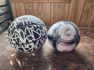 lot 553 image: AND1 Basketball and F-1000 Soccer Ball Set