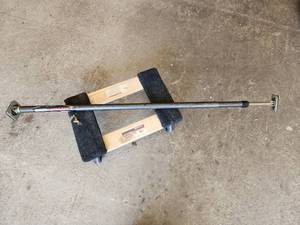 lot 590 image: Keeper Cargo Bar Secure Load Restraint and Floor Dolly
