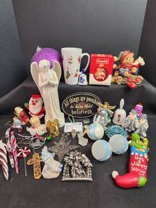 lot 707 image: Christmas Ornaments and Decorations