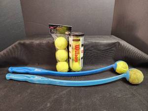 lot 720 image: Tennis Balls with Chuckit Ball Launchers for Dogs