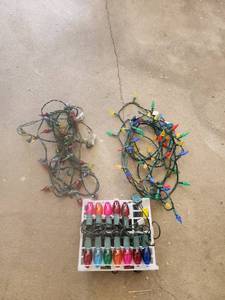 lot 726 image: 3 Christmas Light Strands
