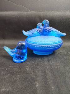 lot 198 image: Westmoreland Blue Glass Love Birds Covered Dish and Fenton Blue Bird of Happiness