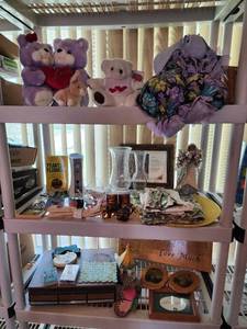 lot 237 image: All Contents of Shelves- Shelf Not Included
