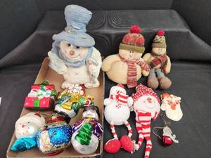 lot 257 image: Christmas Snowman Ornament and Plush Collection