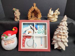 lot 287 image: Christmas Decorative Collection