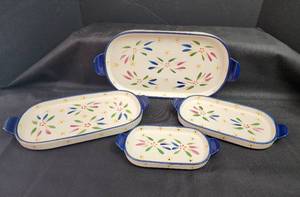 lot 50 image: Temptations Floral Pattern Ceramic Serving Platters Set of 4