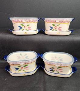 lot 51 image: Temptations Floral Pattern Ceramic Bakeware Set with Plastic Lids