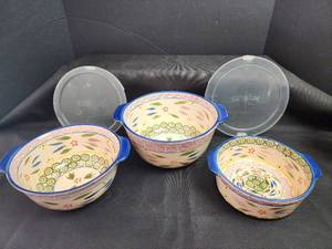 lot 54 image: Temp-tations Floral Lace Mixing Bowl Set with Plastic Lids