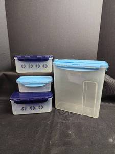 lot 73 image: Food Storage Container Set