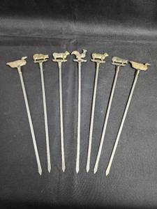 lot 83 image: Metal Farm Animal Skewers