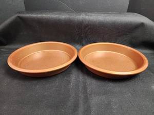 lot 90 image: Copper Non-Stick Pie Baking Pans - Set of 2