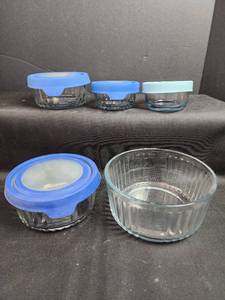 lot 101 image: Glass Food Storage Containers with Blue Silicone Lids