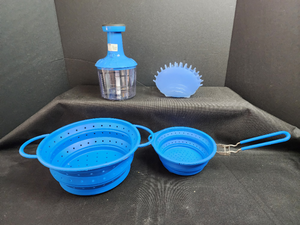 lot 113 image: Collapsible Silicone Kitchen Set with Food Chopper - Blue