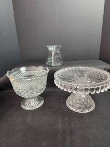 lot 158 image: Clear Glass Diamond Pattern Cake Stand and Compote