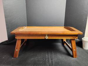 lot 780 image: Wooden Folding Bed Tray Table with Raised Edges