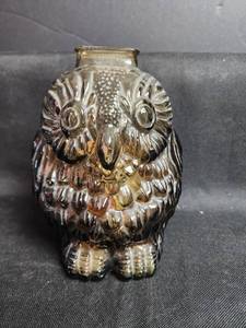 lot 797 image: Glass Owl Figurine Bank with Undisclosed Amount of Change