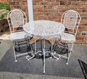 lot 934 image: White Wrought Iron Bistro Set 3pc.